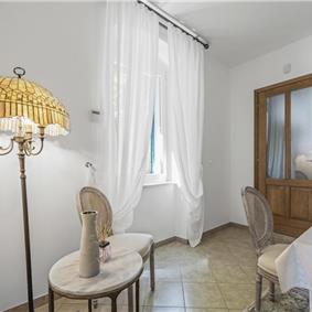 4-5 bedroom villa with Split City and Sea Views sleeps 8-10